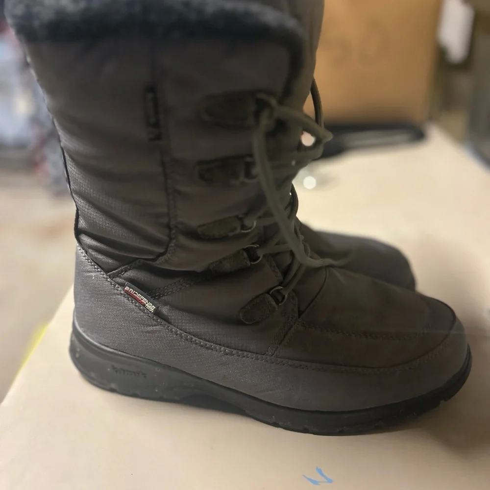 Kamik Women’s Snowboots Brooklyn Size 10 - Picture 3 of 7